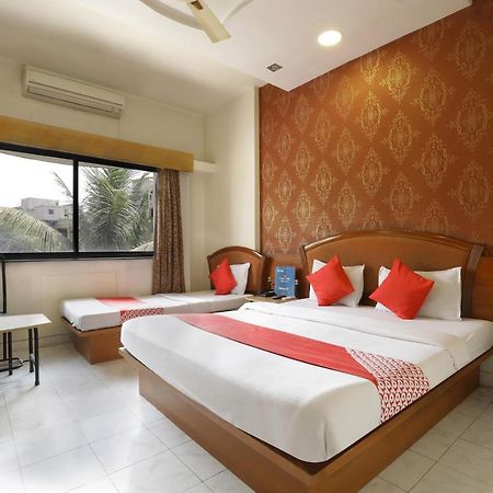 Saish Hotel シルディ エクステリア 写真