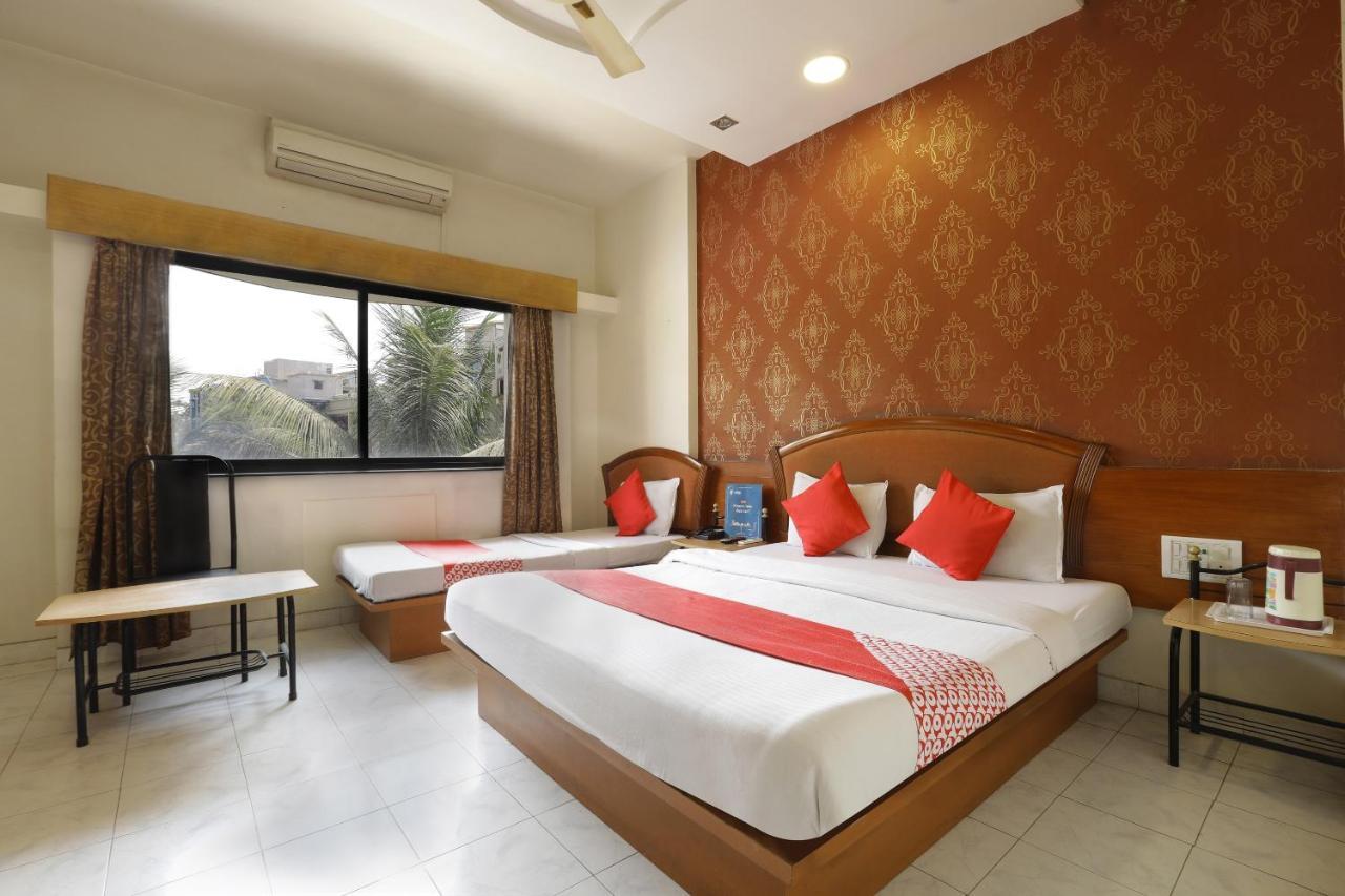 Saish Hotel シルディ エクステリア 写真